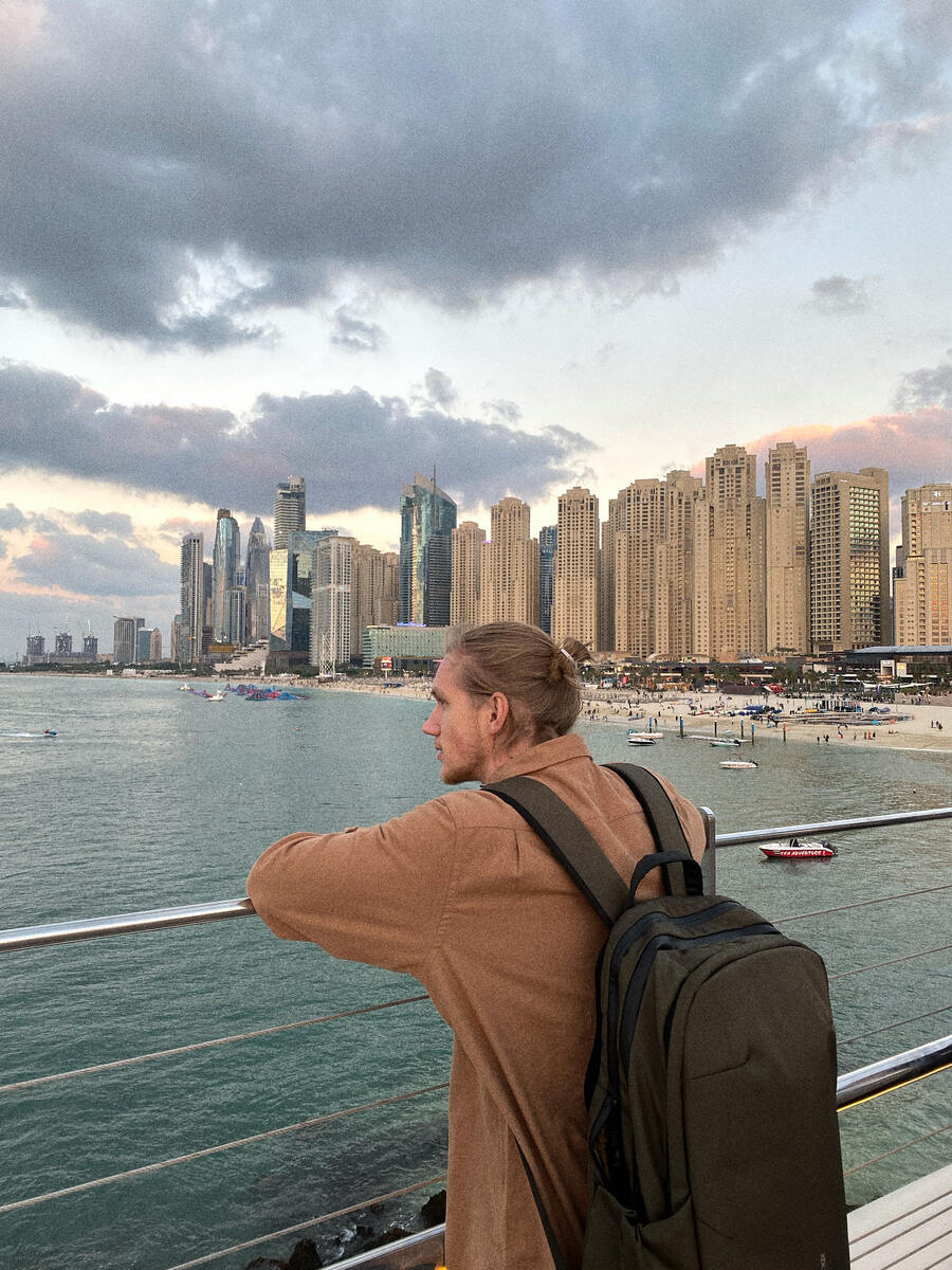 Это я смотрю на Дубай и мечтаю однажды тут пожить, а не просто приехать на недельку