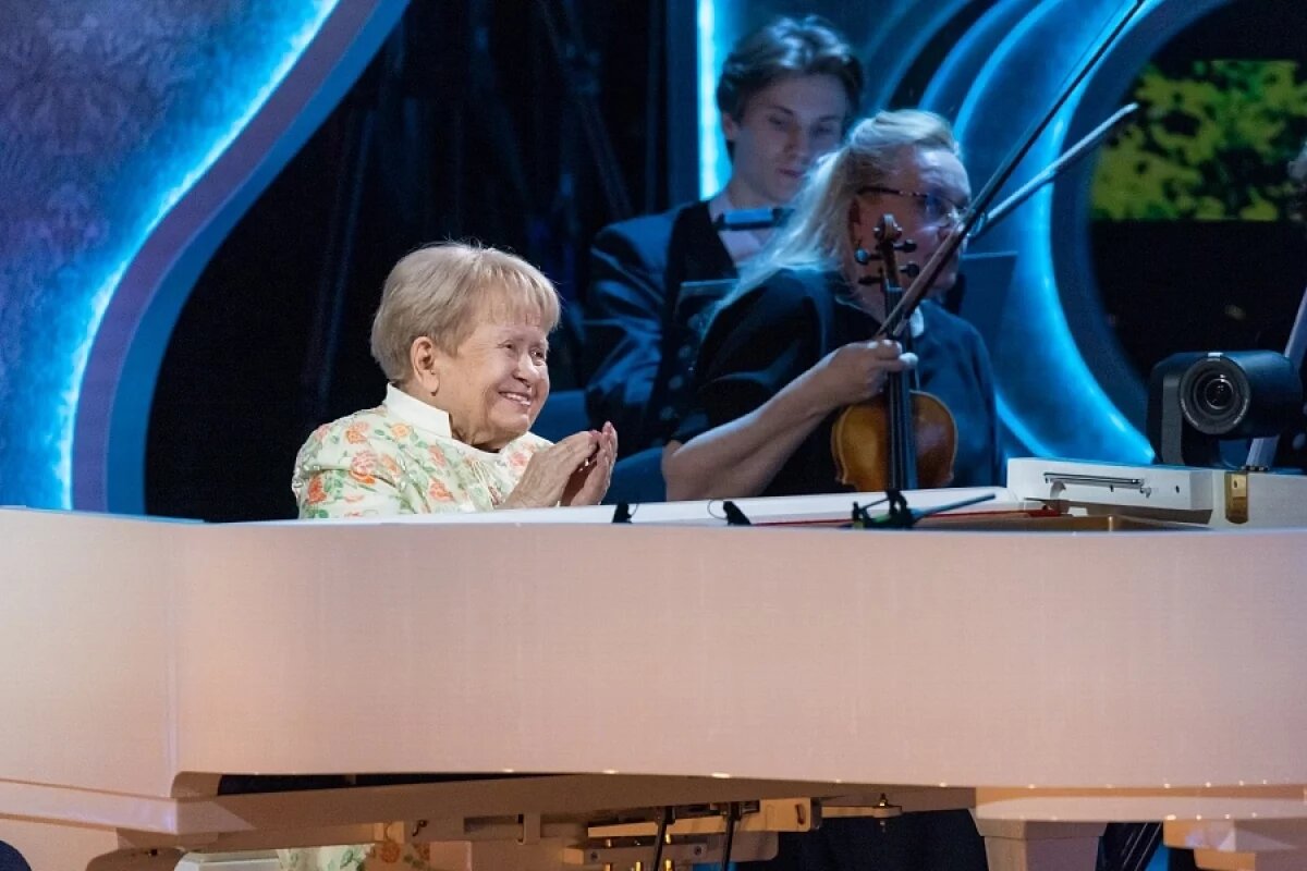    Песни Пахмутовой споют в Волгограде