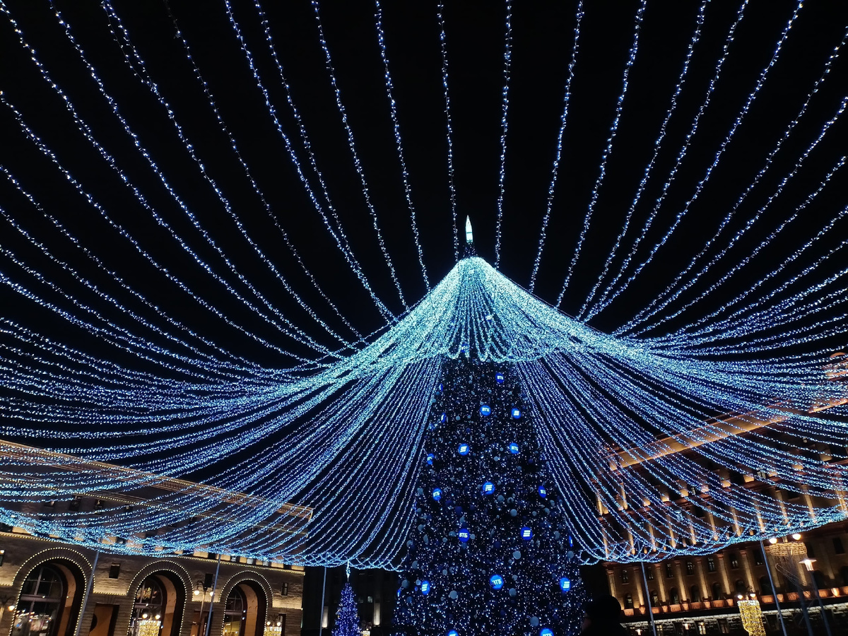 Скоро Новый год.