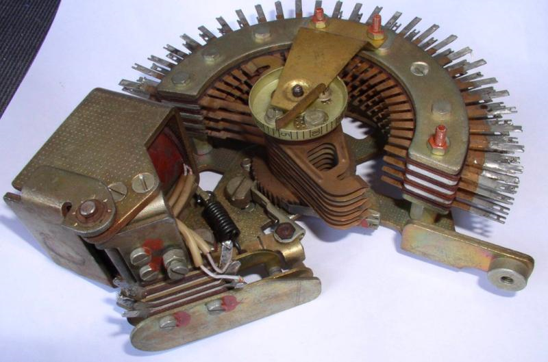 Шаговый искатель. СССР. Фото из Интернет.