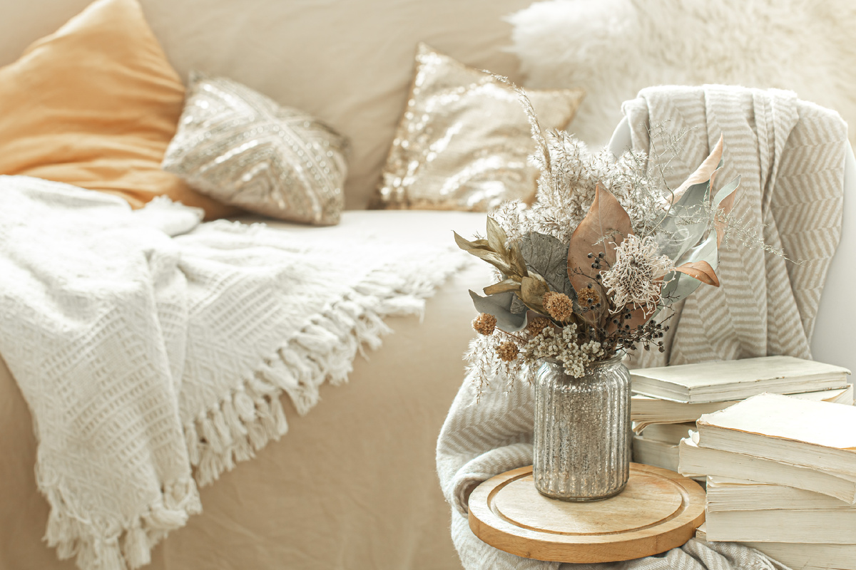 Текстиль и сухоцветы.      Источник pvproductions on Freepik