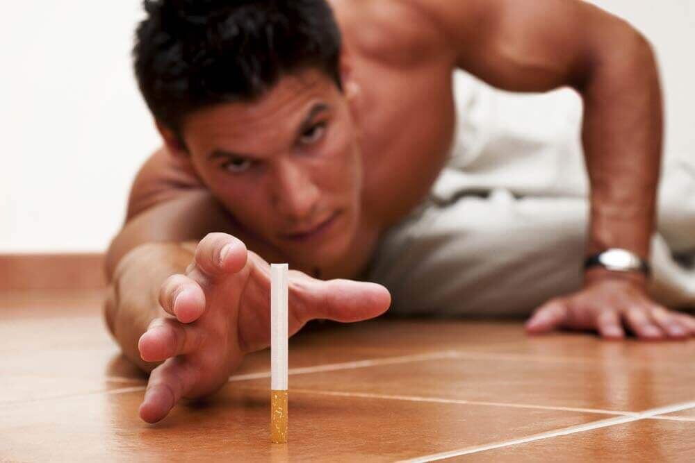    Первые 7 дней люди остро испытывают симптомы никотиновую абстиненцию (синдром отмены). Источник фото: sinuslifting.ru