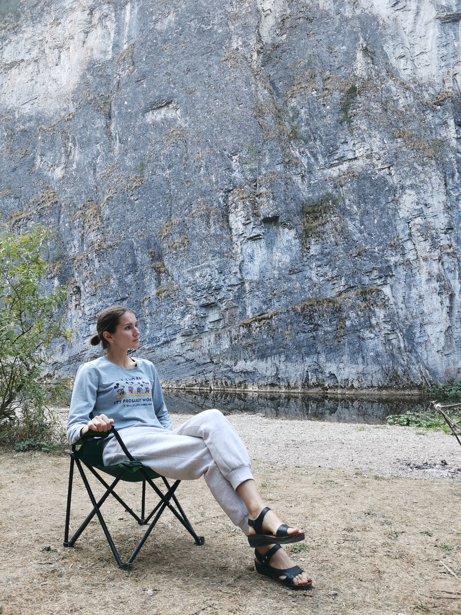 Колосс среди лесов - Мамбет. Стоит он молчаливо сотни лет.