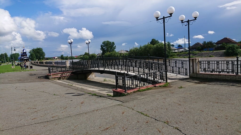 scale_1200