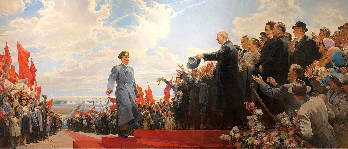 «Родина встречает героя» — картина украинского советского художника М. И. Хмелько, 1961, соцреализм. Здесь вы можете найти Брежнева, Микояна, Подгорного, Ворошилова и других.