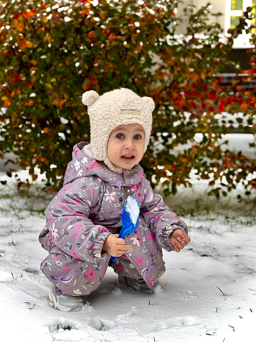 Снегу Ева, конечно, рада, но тепло она любит больше 