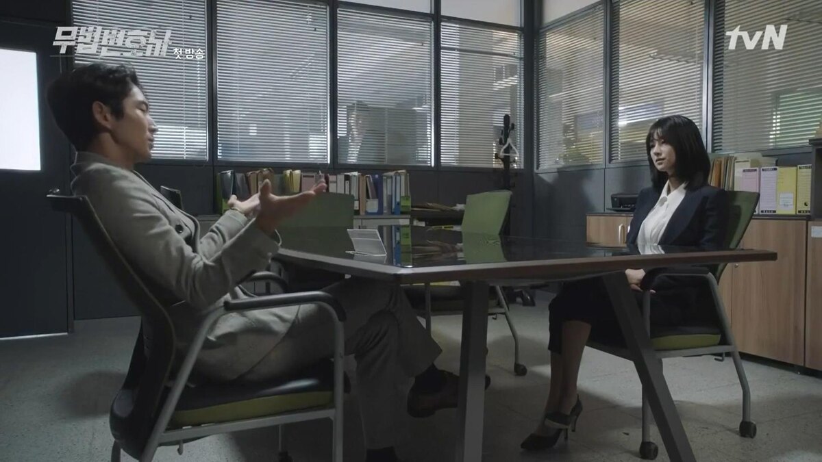 Бон Сан Пиль мог бы быть отличным менеджером по кадрам))) Но он скорее стал бы давать мастер-классы. Причём с той же командой.