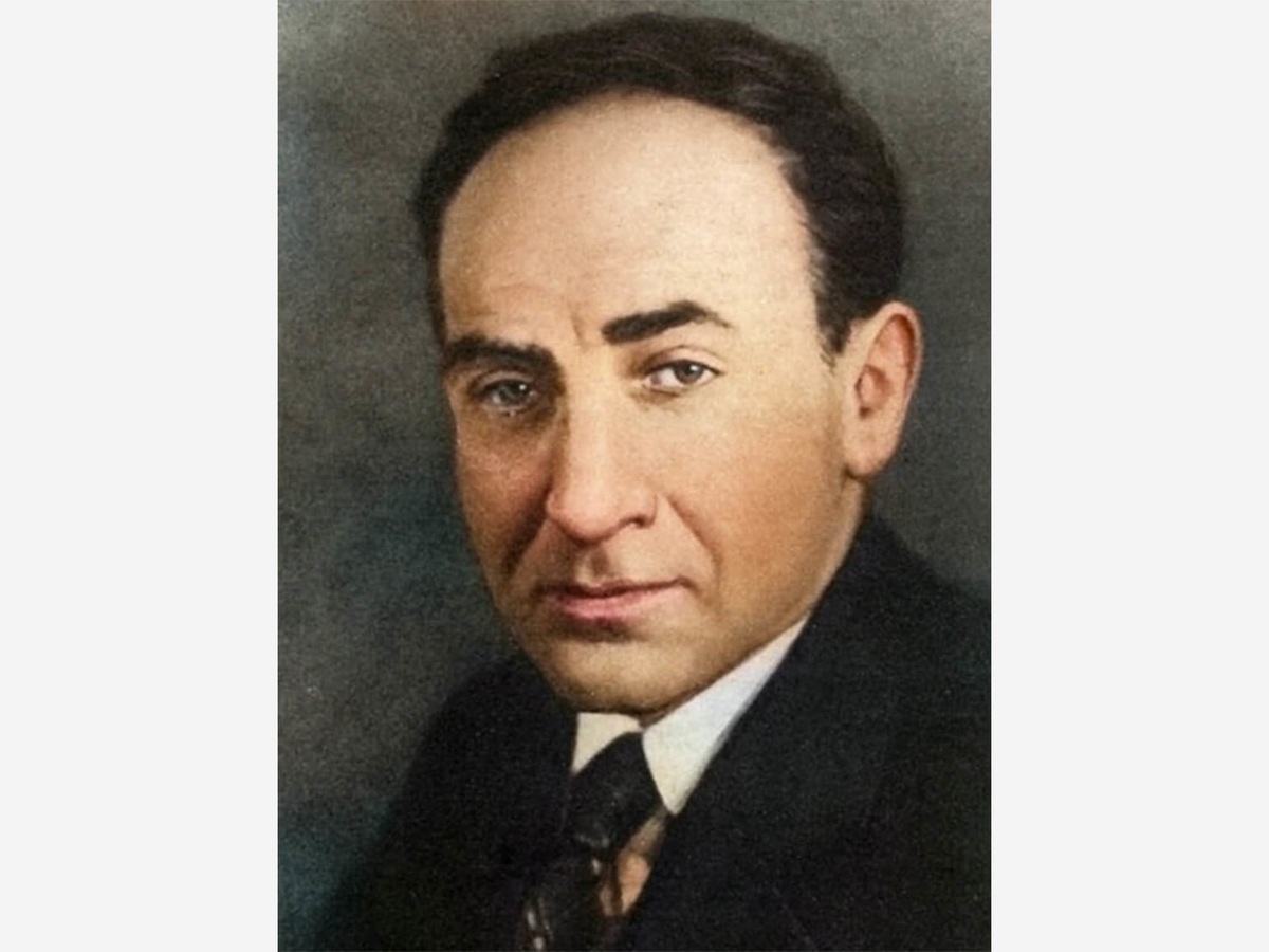 Исаак Семёнович Брук 