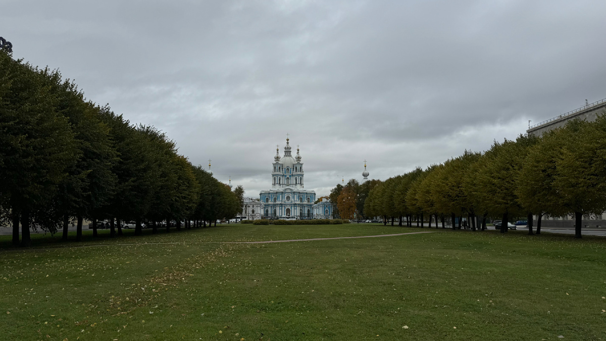 Воскресенский Всех учебных заведений Смольный собор