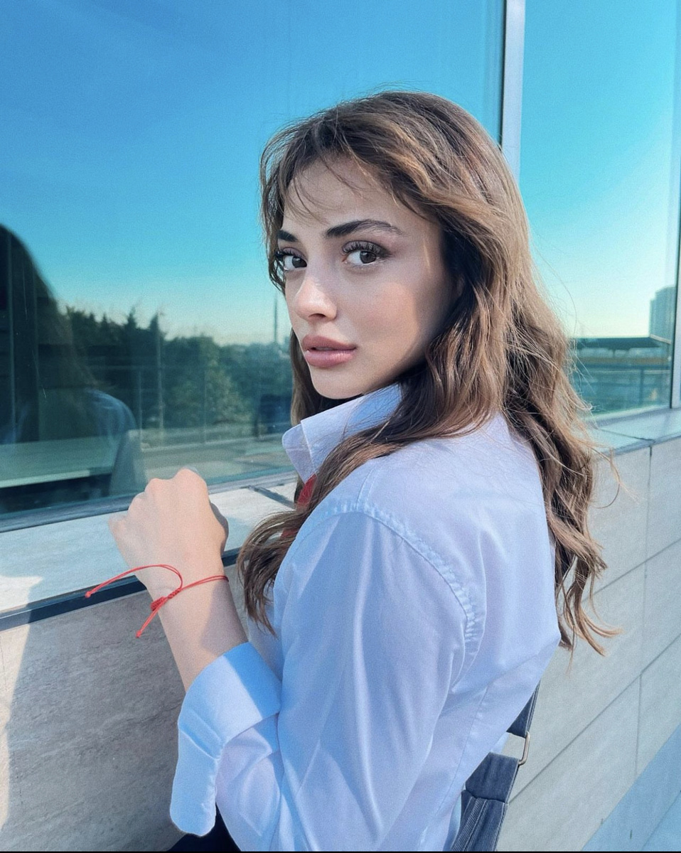 Рабиа Сойтюрк в сериале "Услышь меня"