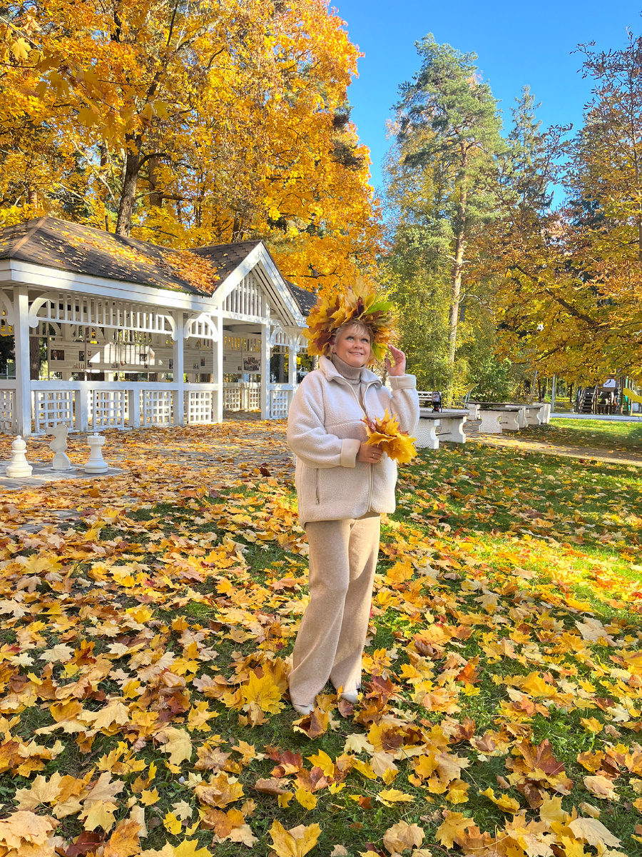 А вот и бабушка 