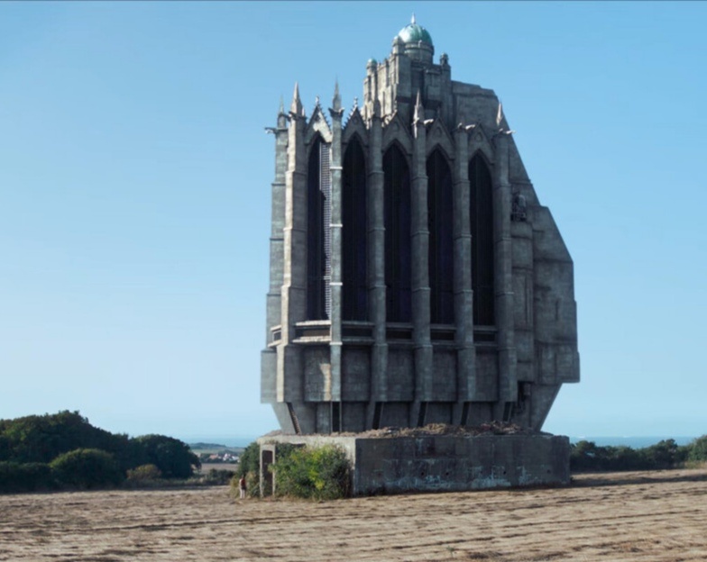 Кадр из фильма "Империя".