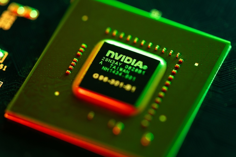 То есть единственный ощутимый конкурент у Nvidia – это AMD. 