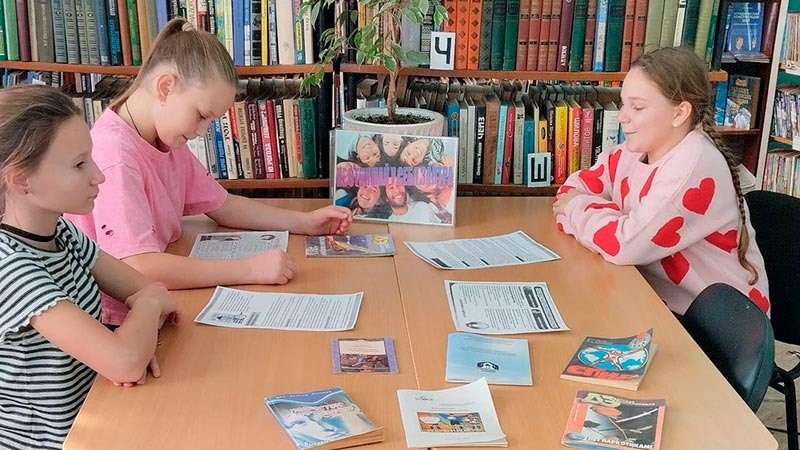    Не отнимай у себя завтра