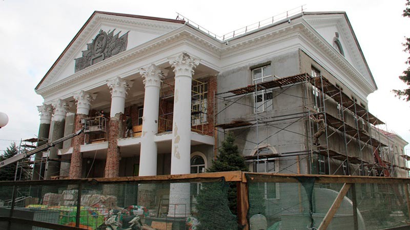    Капремонт Курганинского КДЦ активно продвигается