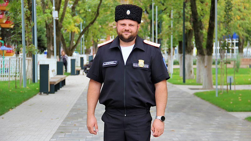    Казак силен корнями своими