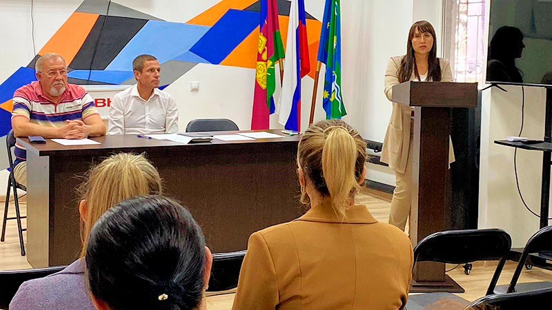    Школы выберут своих лидеров