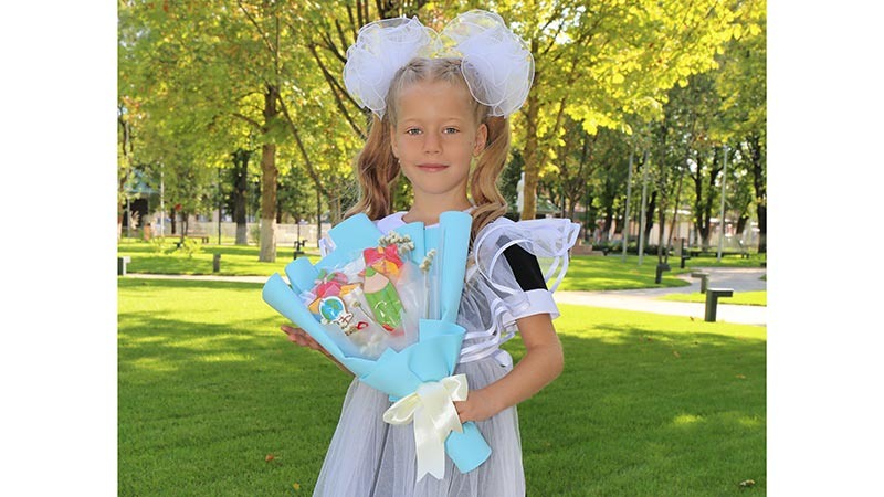    Первый звонок зовет на урок