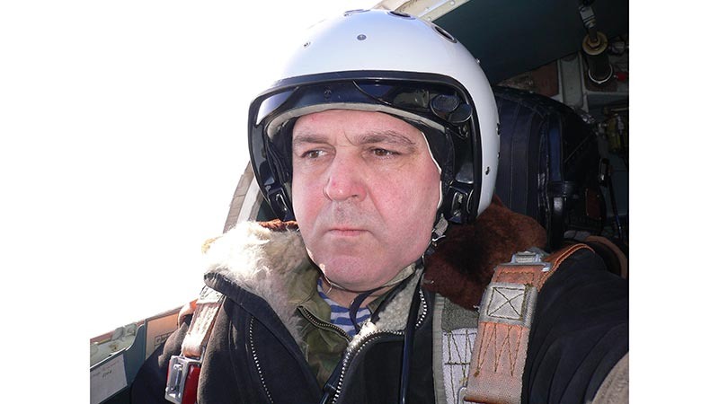    Вам – взлет: газ от себя, ручку на себя - полетел