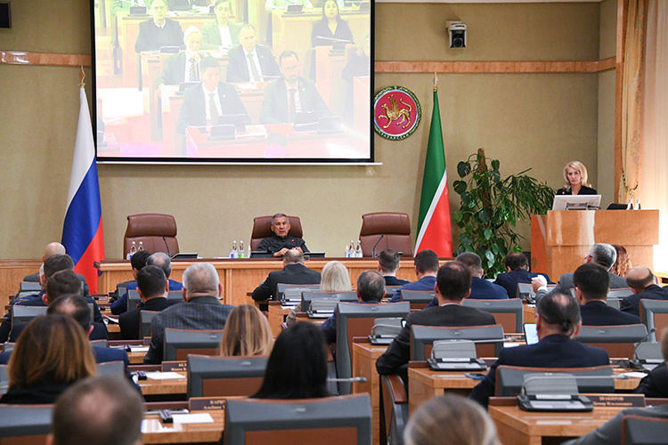    В начале октября состоялась уже третья в этом году межведомственная комиссия по застройке в исторических поселениях.   
Фото: rais.tatarstan.ru