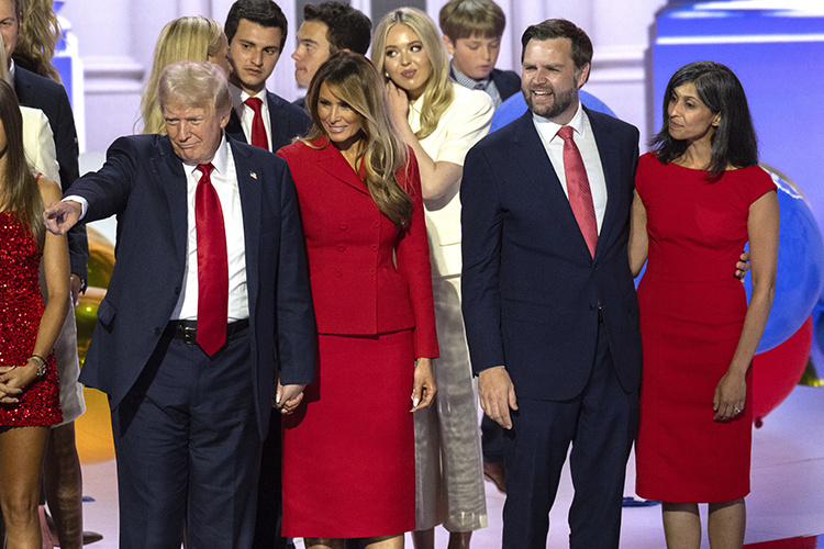    «Сегодня Дональд Трамп уже не тот человек, который, как мы все помним, буквально ворвался на политический олимп Соединенных Штатов в 2016 году».   
Фото: Ron Sachs — CNP for NY Post/Consolidated News Photos / www.globallookpress.com