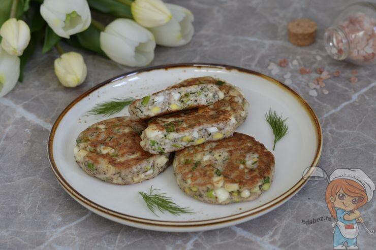 Пирожки без муки с луком и яйцом. Ленивые и полезные — комбо