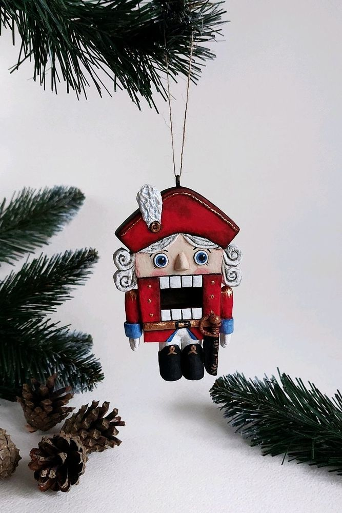 Ёлочная игрушка «Щелкунчик»