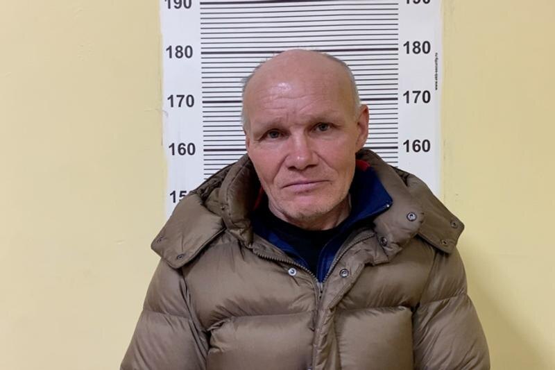    УМВД по Екатеринбургу / Граждан просят опознать грабителя