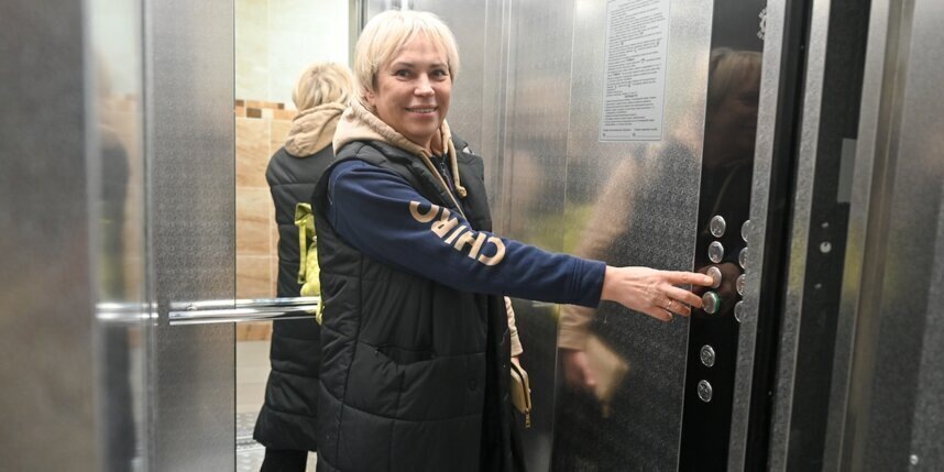    Петербурженка Екатерина рада габаритам новой кабины и её музыкальным возможностям.Игорь Акимов