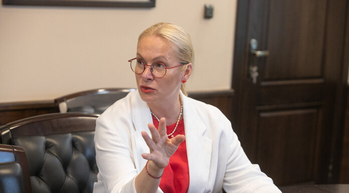    Анна Терешкова. Фото Михаила Перикова из архива "Континента Сибирь"