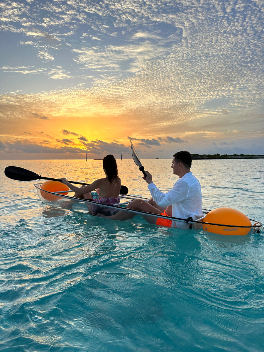 Приватные острова - это тот самый отдых мечты на Мальдивах. Локальный остров напоминает больше Индию или Тайланд 