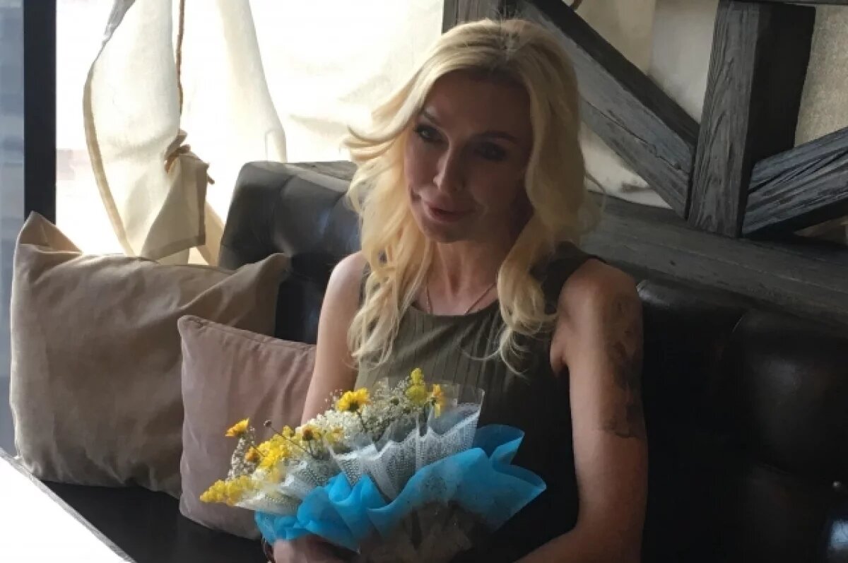    SHOT: певица Овсиенко вернулась на сцену и готова спеть за 700 тыс. рублей