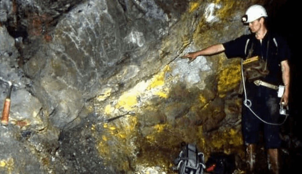    Ядерная реакция происходила в рудниках с высоким содержанием урана. Источник фото: dzen.ru