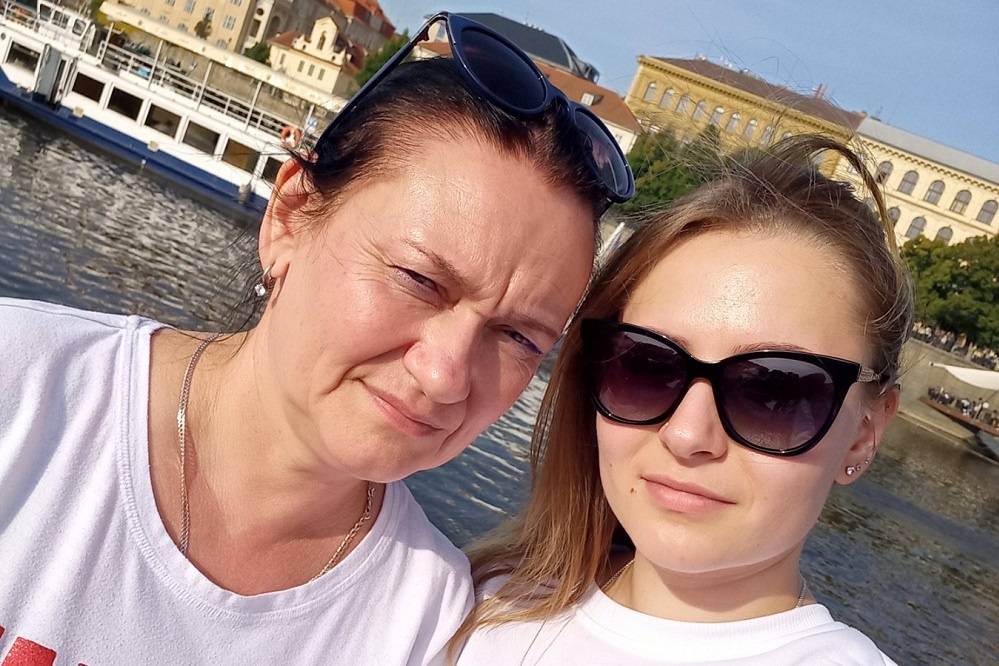 Елизавета с мамой переехали в Польшу, работают и путешествуют по Европе