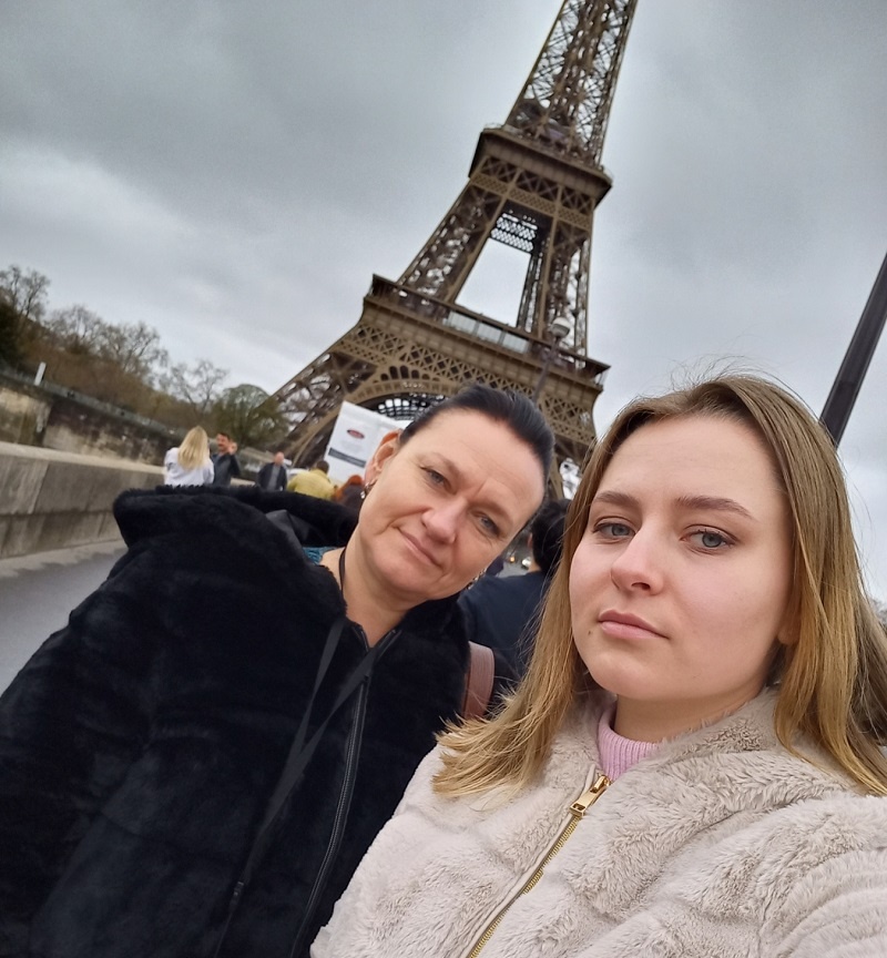 На экскурсии в Париже