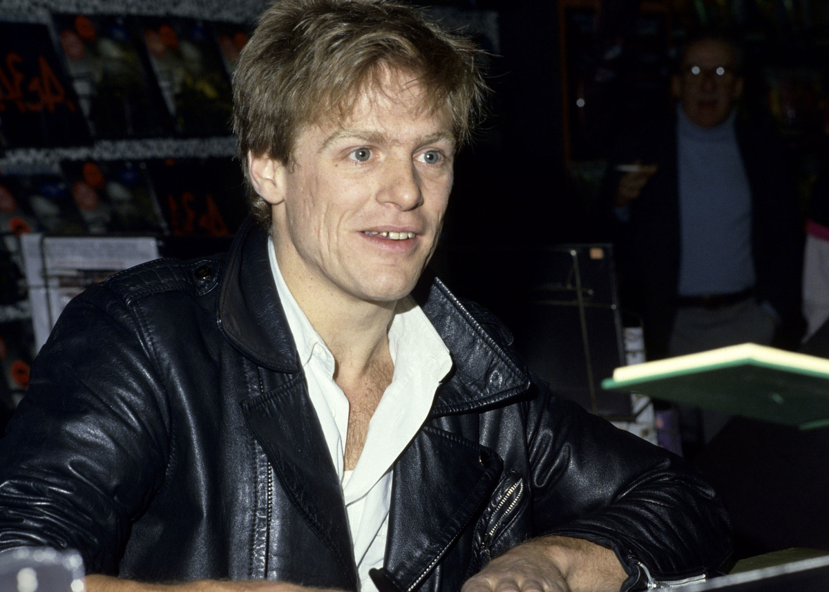    Брайан не захотел связать жизнь с военной службой, как отец, и уже в 16 лет сделал выбор в пользу музыки. Он присоединился к глэм-рок-группе Sweeney Todd и участвовал в записи её альбома. Одна из их песен — Roxy Roller — была на первом месте в канадских чартах / globallookpress.com