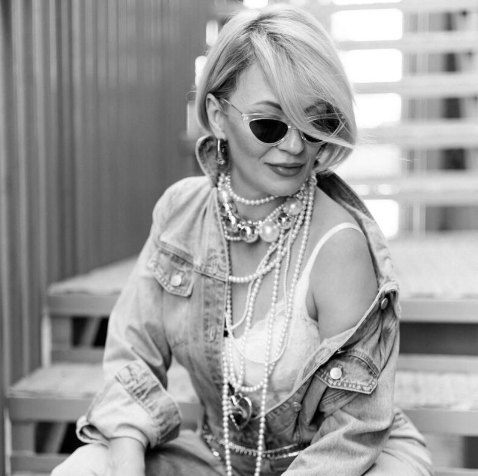 ТГ канал Ирины - https://t.me/irina_kozlova_stylist