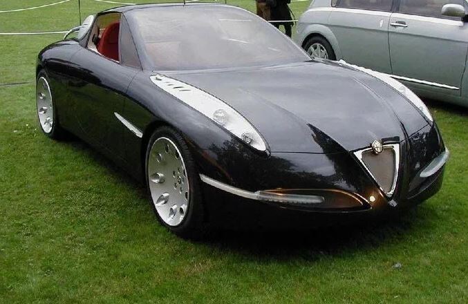 Концепт-кар Alfa Romeo Vola (2001).