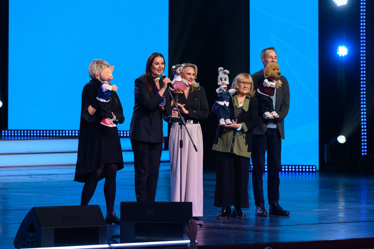 "Спокойной ночи, малыши!" и Оксана Федорова