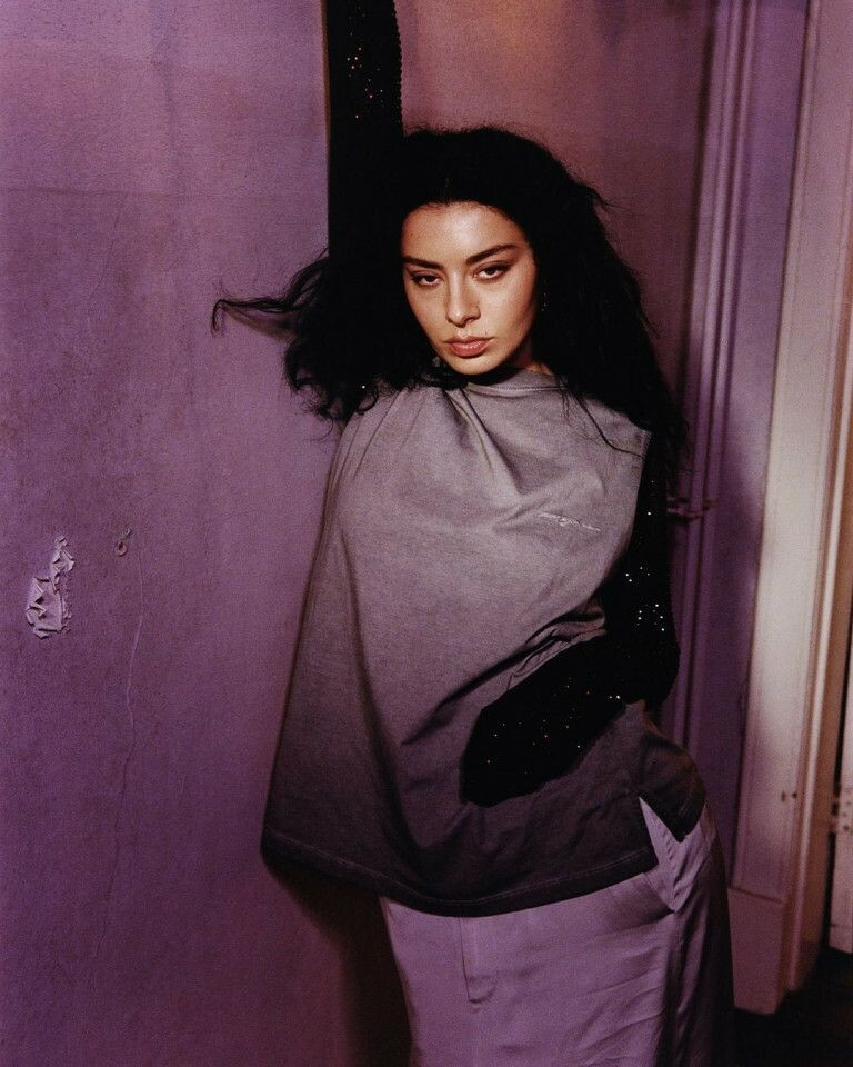    Венсан Кассель и Charli XCX присоединились к касту новой ленты Ромена Гавраса (фото 3)