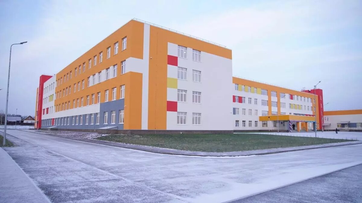     Источник: Радий Хабиров