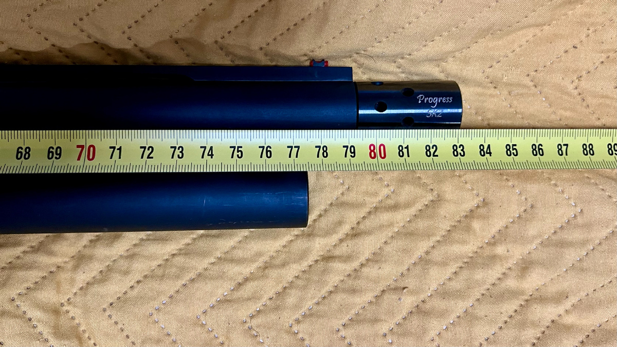 Длинна до дульного среза 79,5 см. Дульное устройство не учитывается при измерении.