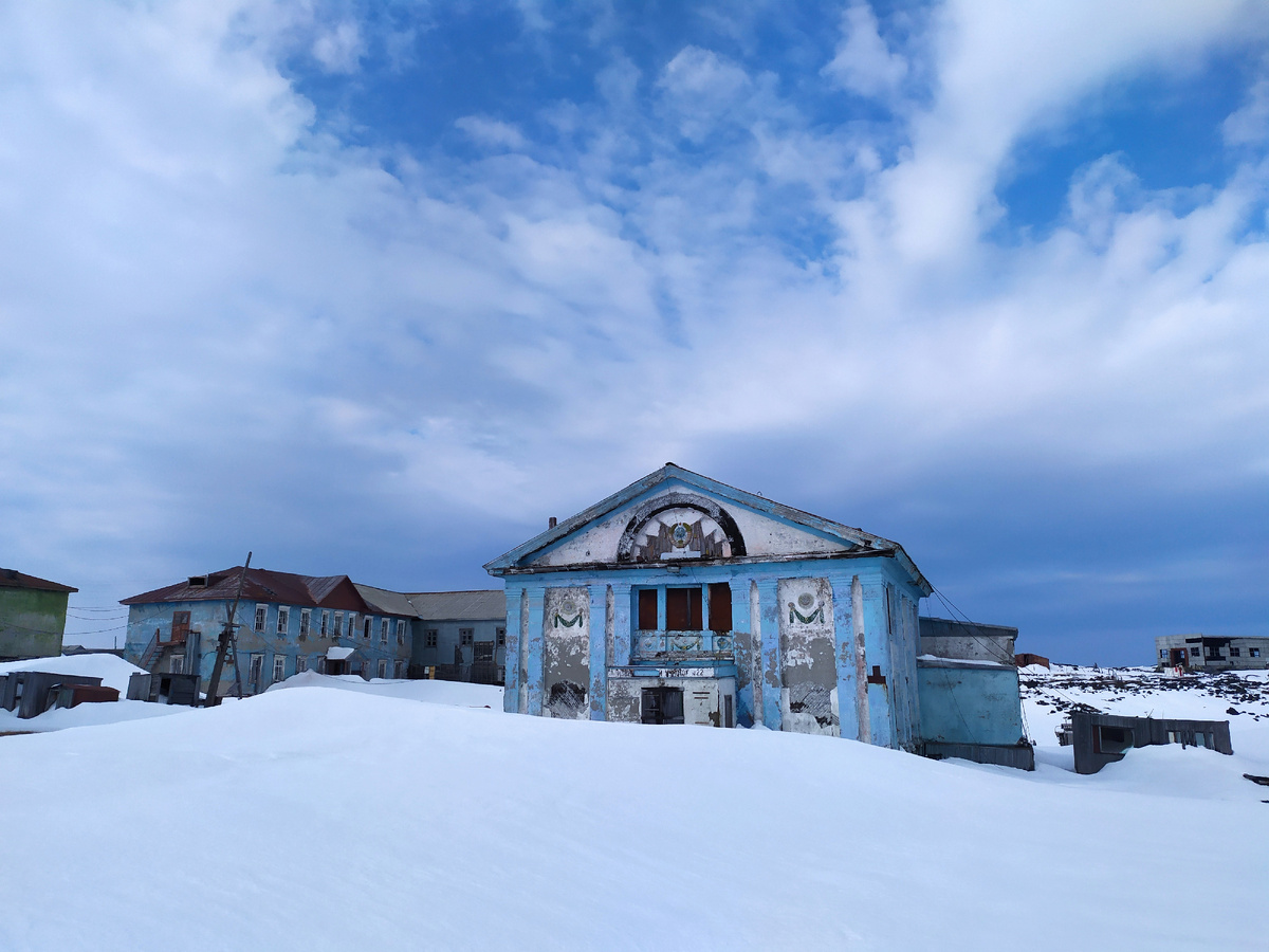 Остров Диксон. Здание старого ДК