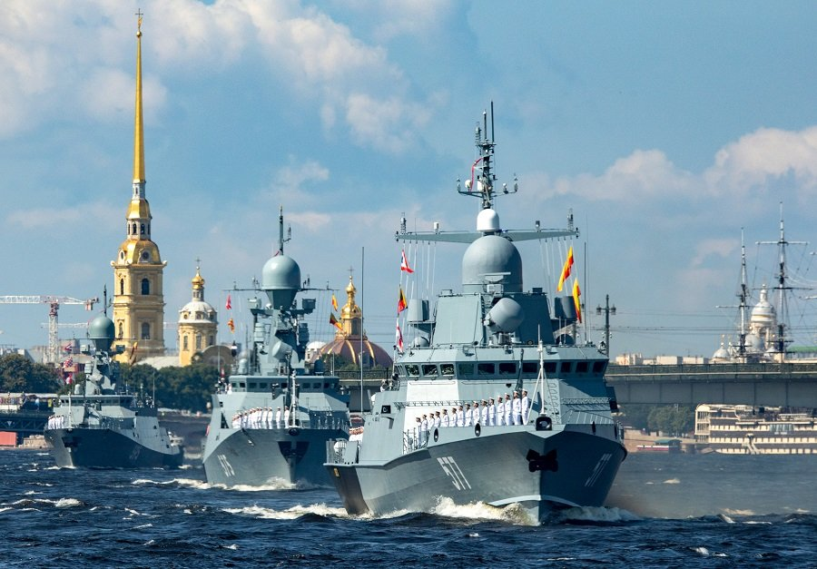 Корабли ВМФ РФ на реке Неве во время Главного военно-морского парада - Фото: Валентин Егоршин/ТАСС