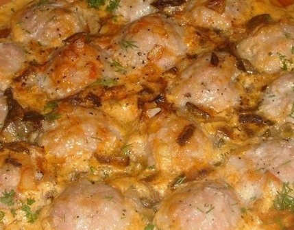 Фрикадельки с грибами по-венски.