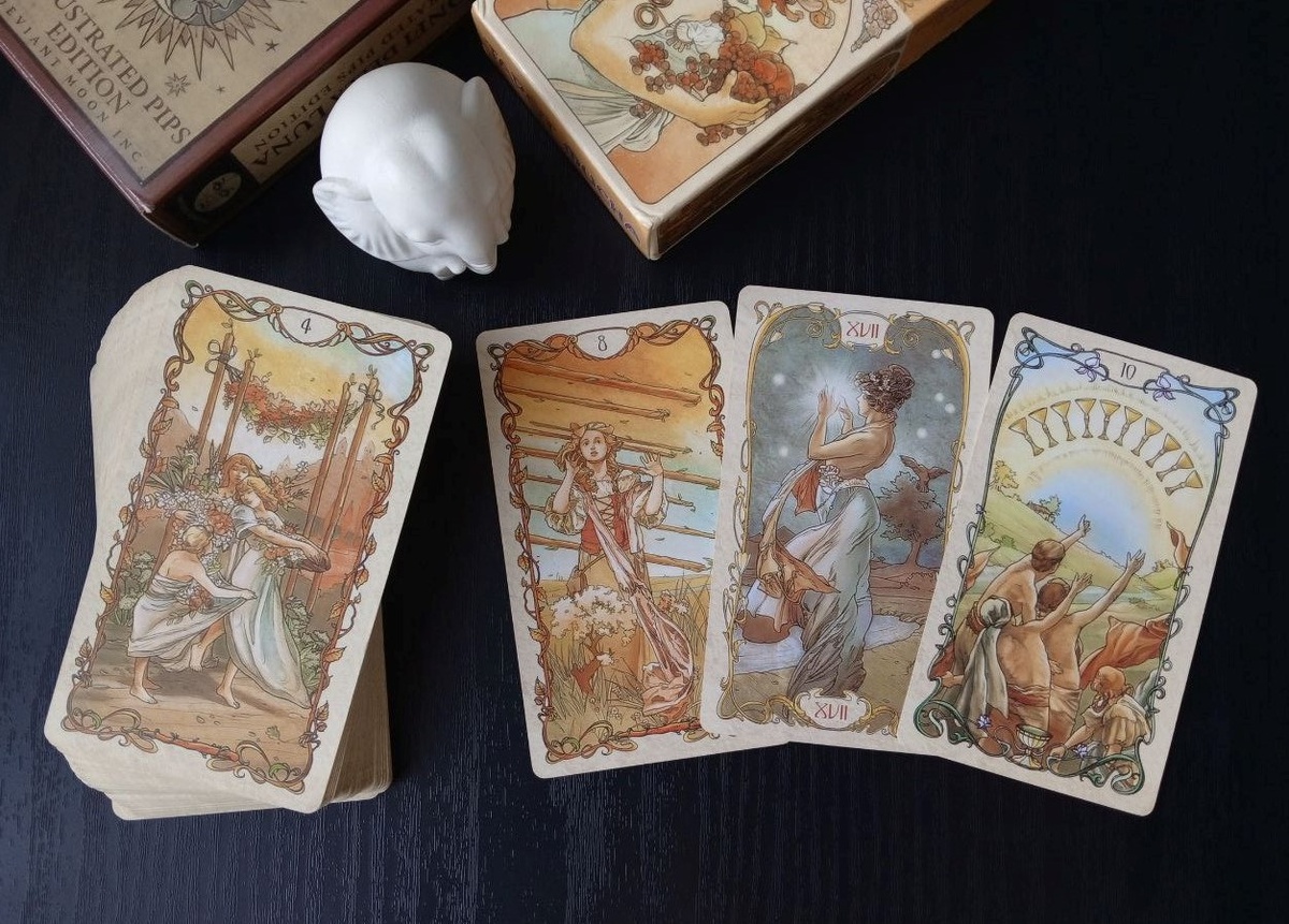 Ответ смотрим на колоде "Таро А. Мухи"