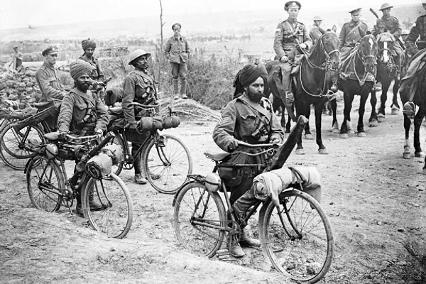 Индийские солдаты, 1942 год. фото из rg.ru