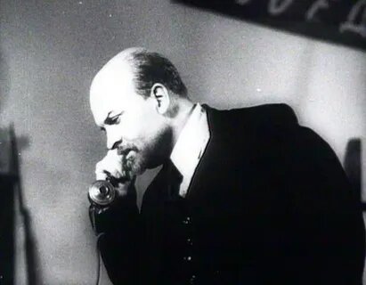 Максим Штраух в фильме "Человек с ружьем", 1938 г.