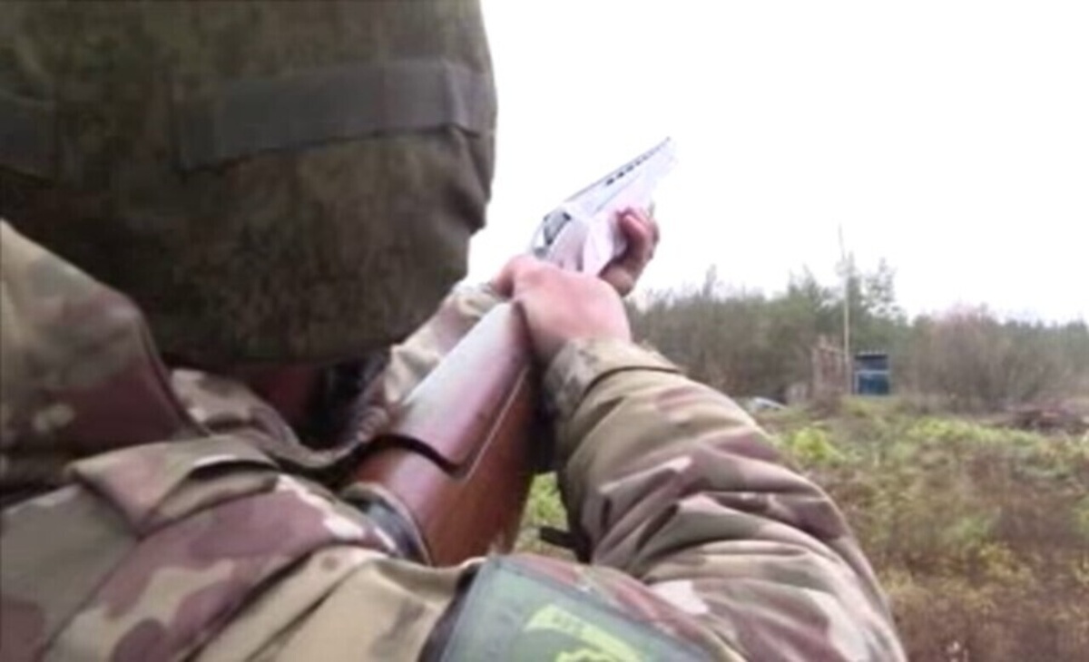    Отразить массированную атаку дронов - учатся добровольцы отряда "Барс - Курск"