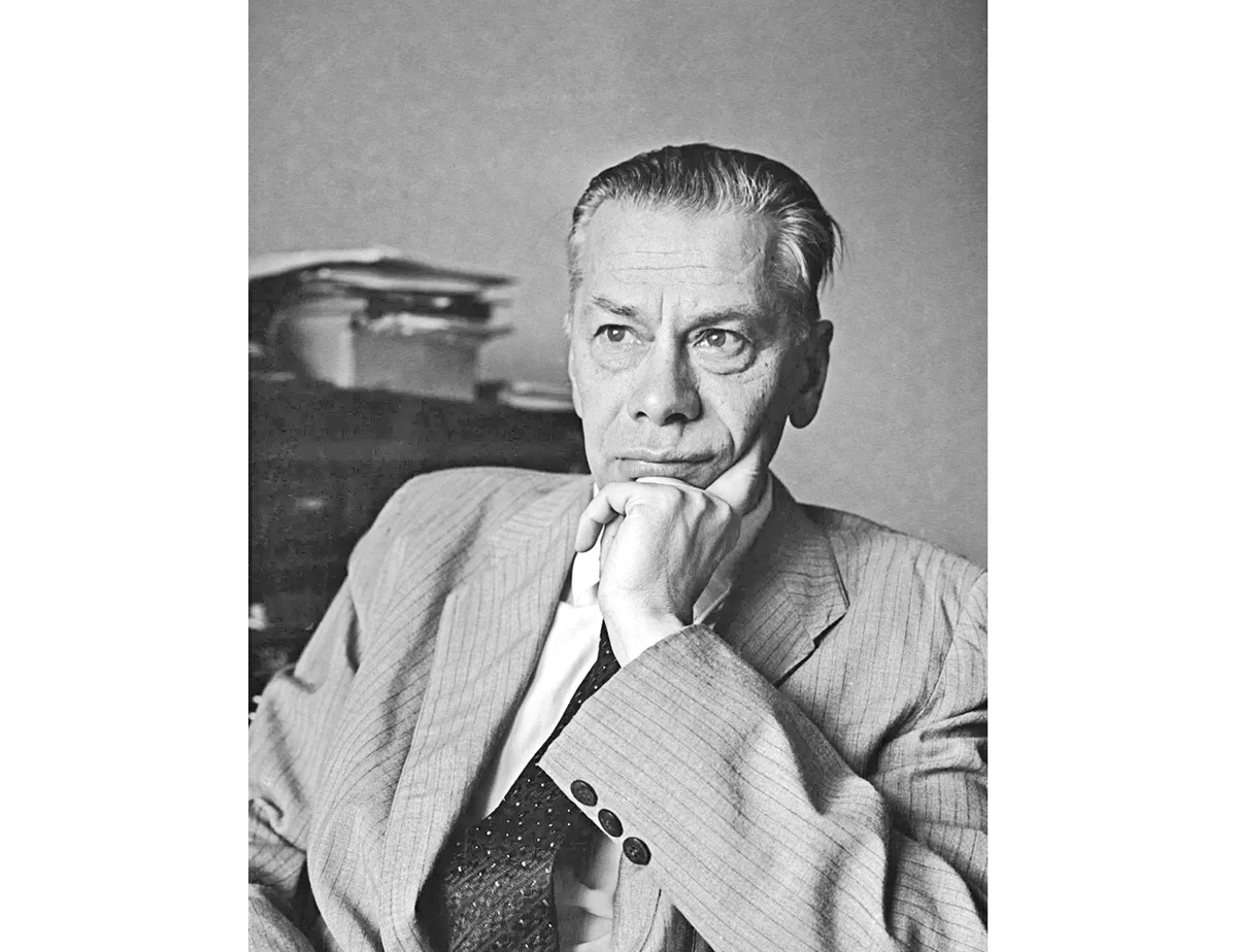 Алпатов Михаил Владимирович, российский историк искусства, художественный критик, педагог, доктор искусствоведения, действительный член Академии художеств СССР, заслуженный деятель искусств РСФСР. Член-корреспондент Австрийской академии наук. Источник: https://bigenc.ru/